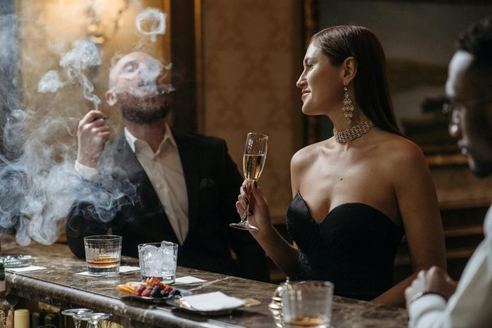 Magyar high society: fiskális hatás — Sophisticated gathering at a bar with drinks and smoke, capturing elegance and l