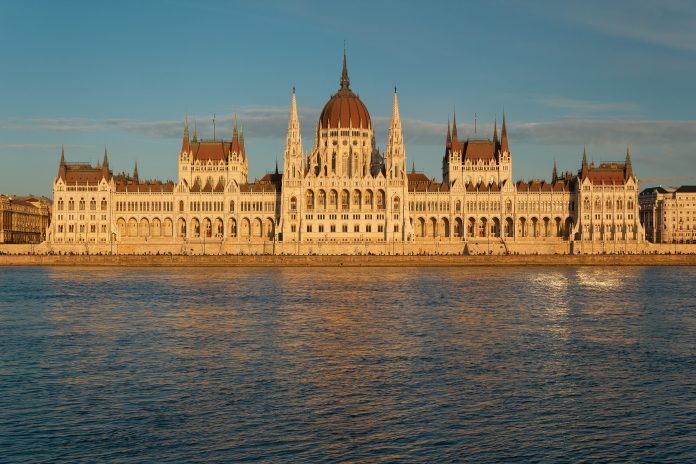 Magyar Országház Magyar Országház, Budapest